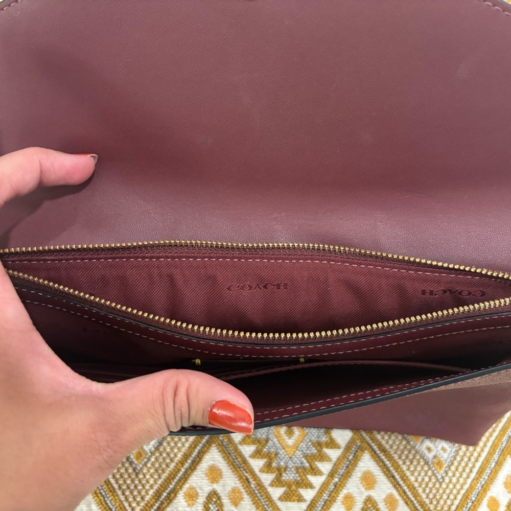 Coach Burgundy Leather Clutch Bag - Picture 3 of 3